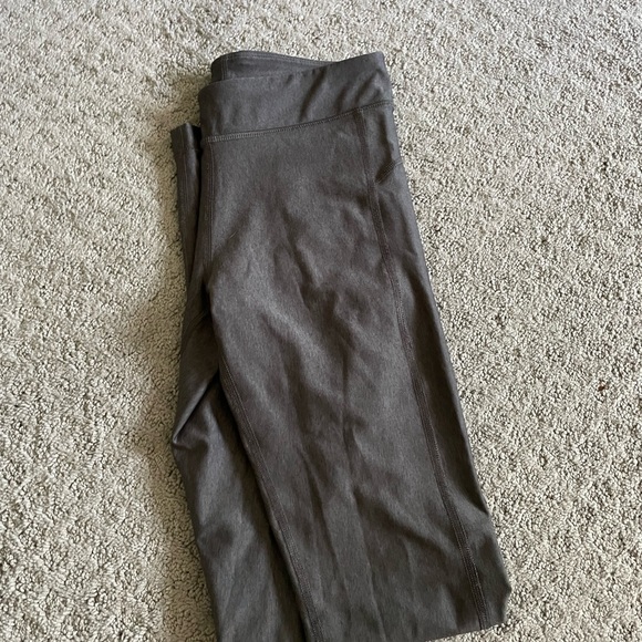 Under Armour Leggings - Picture 3 of 3